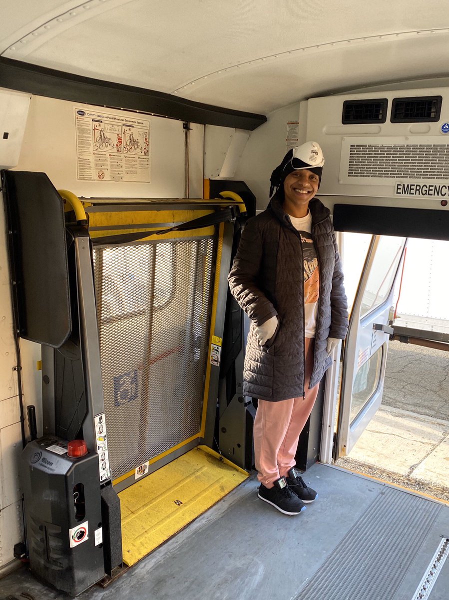 BostonSchools's tweet photo. We’re proud to partner with @BostonCares to support volunteer efforts around COVID-19 support for @BostonSchools and @CityOfBoston students and families.

Interested in volunteering? Sign up here: https://t.co/Dj926u1CUD https://t.co/1QuDENVf3Y