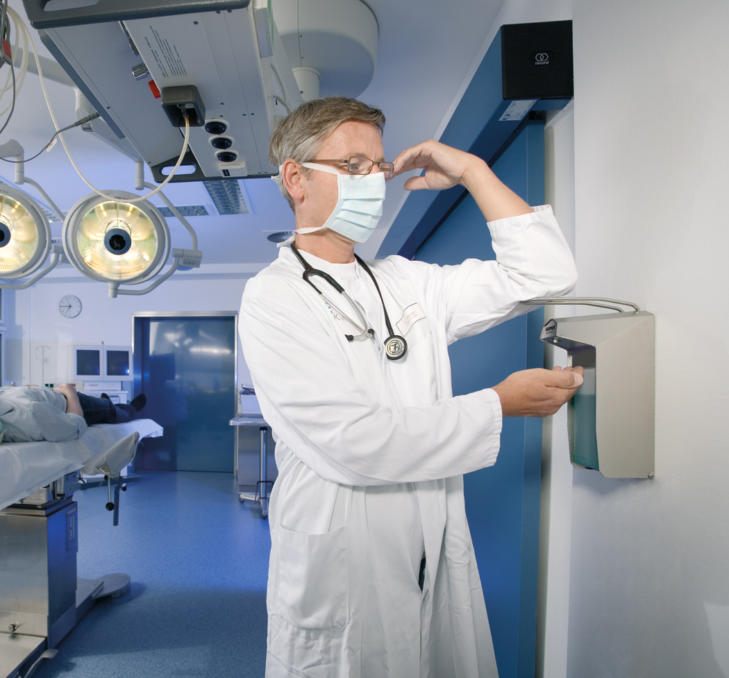 HupferUK's tweet image. Our team are specialists in sterile goods logistics! Browse our product range at bit.ly/2MbMPvE.

If you&apos;re looking for a particular product, send us a message today!

#sterilesolutions #sterile #hygiene #medical