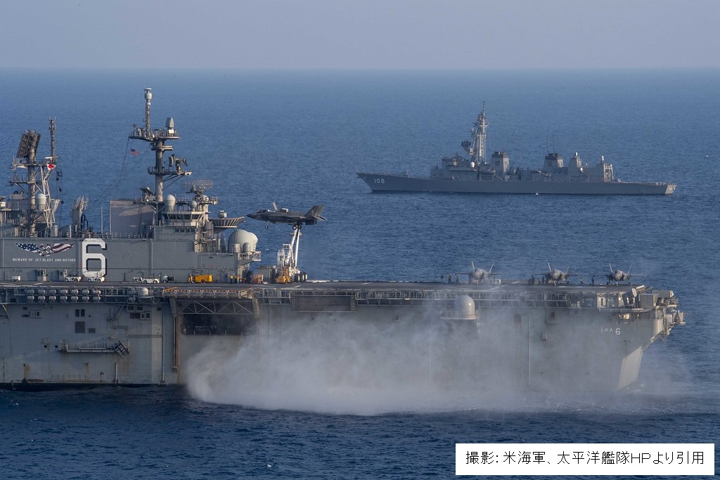 防衛省 海上自衛隊 4月10日 11日 護衛艦 あけぼの は 東シナ海において 米海軍強襲揚陸艦 アメリカ と日米共同訓練を行いました 本訓練を通じて 海上自衛隊の戦術技量の向上及び米海軍との連携の強化を図りました 精強 即応 強固な日米同盟