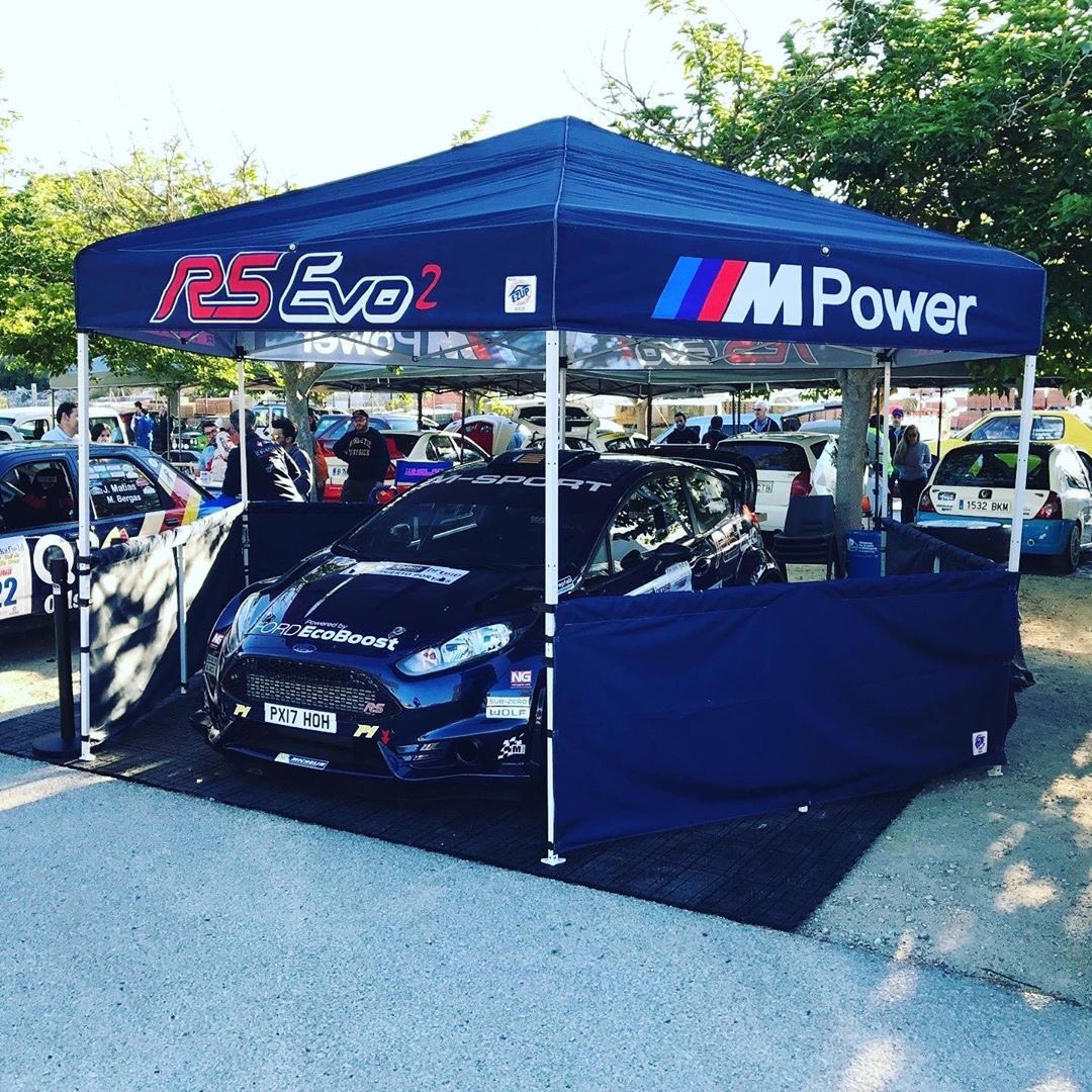 ProGazebos's tweet image. The #EZUP Hub is the go-to #shelter when you need to protect &amp;amp; show off your prized possessions!
We can provide layouts &amp;amp; advice now so you’re prepared for when things get back to normal.

#shelter #motorsports #gazebo #popup #mpower #rsevo #fordecoboost #hub #ezupuk