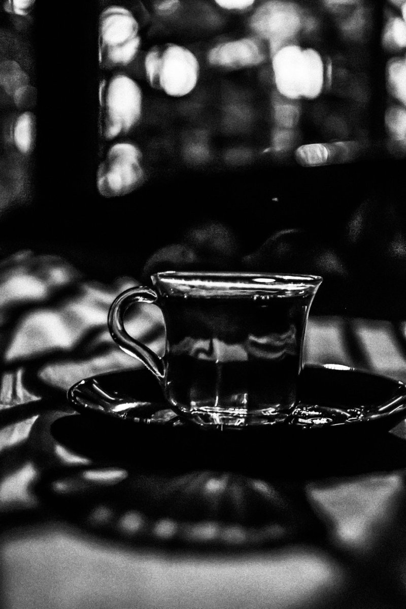 SaikatG42241170's tweet photo. Quarantine time ......A cup of tee in the dark of my room ....#Quarantine #QuaratineLife #stayinside #tedforbes #nightphotography #bnw_captures #DSLR https://t.co/ZYOFbNhP45