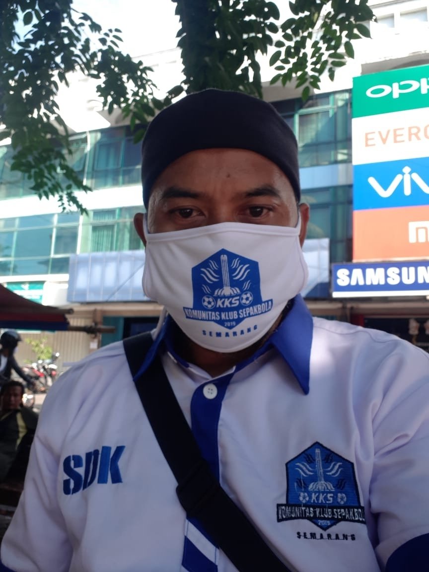 psis_semarang's tweet photo. Komunitas klub sepakbola Semarang, membagikan masker untuk WARGA SEMARANG ,

cc 
@hendrarprihadi 
@ganjarpranowo https://t.co/nk4M77GQgI