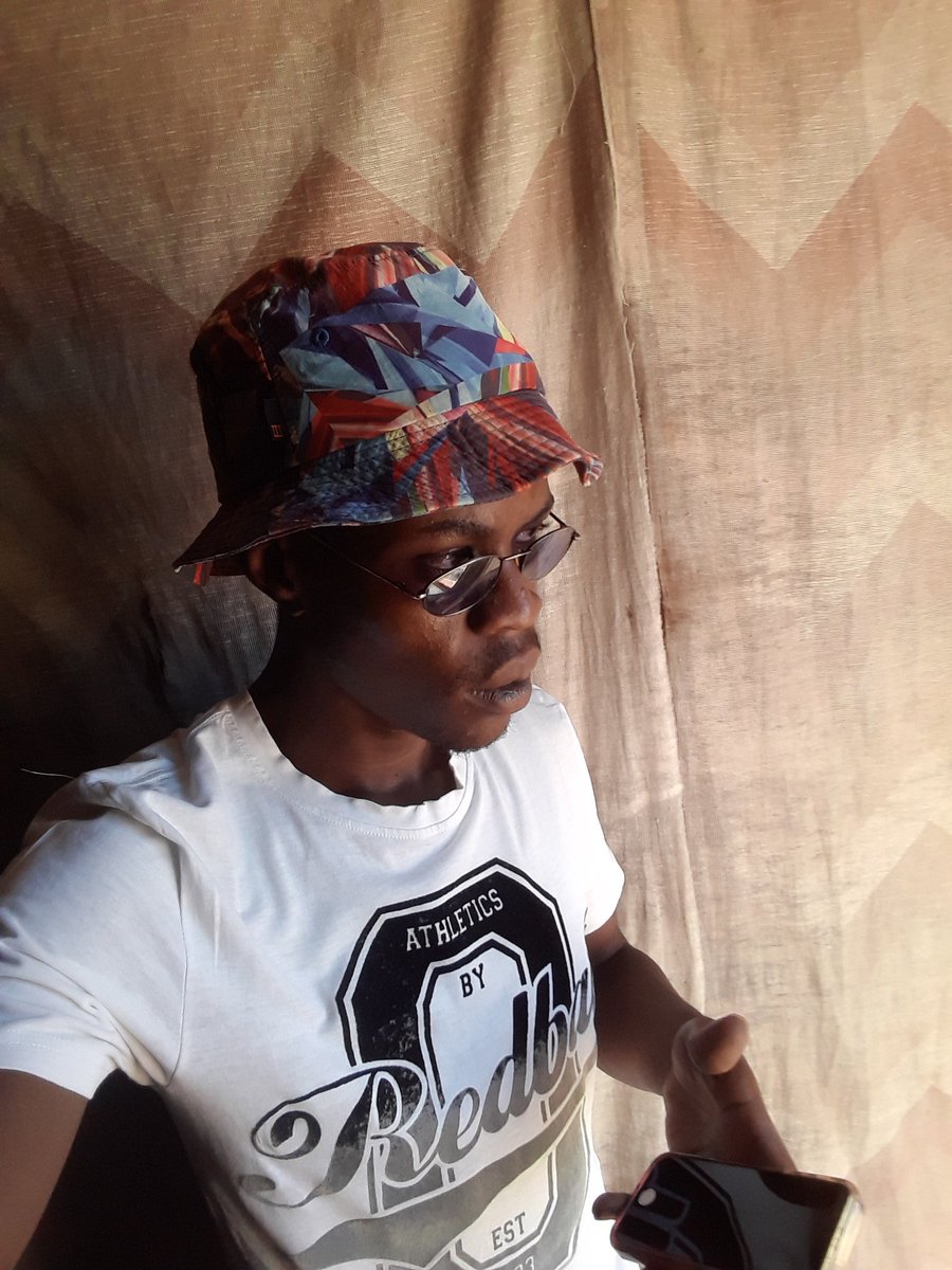 TheSoundDoctor2's tweet photo. Fah fah
#TheSoundDoctor https://t.co/xFQRhzdemE