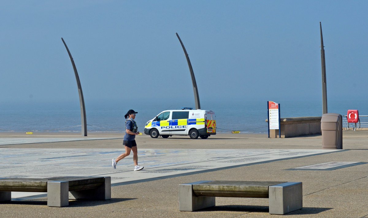 Now this is what we like to see!  👏 Please stay home and save lives this Bank Holiday Monday. Thank you to our residents and visitors for following Government advice. We are proud of Blackpool! #BankHoliday #StayHomeSaveLives

📷 Dave Nelson