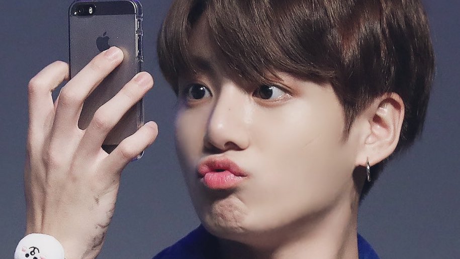 bffjeongguk's tweet photo. don’t you love it when he goes ⁿᵒᵒᵗ ⁿᵒᵒᵗ https://t.co/z6WZyUNqaZ