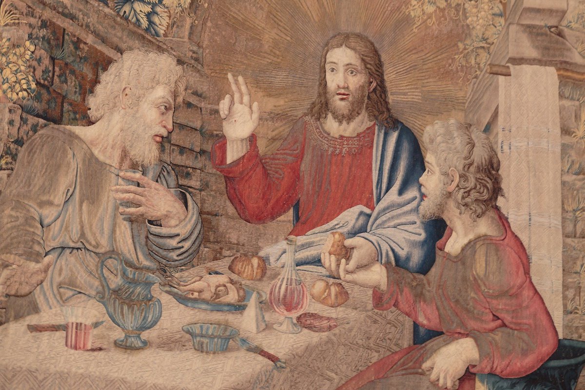“Als je soms nog twijfelt over je geloof in God en de opstanding van Jezus, je er maar moeilijk bij kunt... Jezus weet ons te vinden! Hij zoekt ons op en breekt dwars door onze weerstanden heen, Hij is onze Reisgenoot.” (Lukas 24) <a href="/mcbatenburg/">Marco Batenburg</a>
