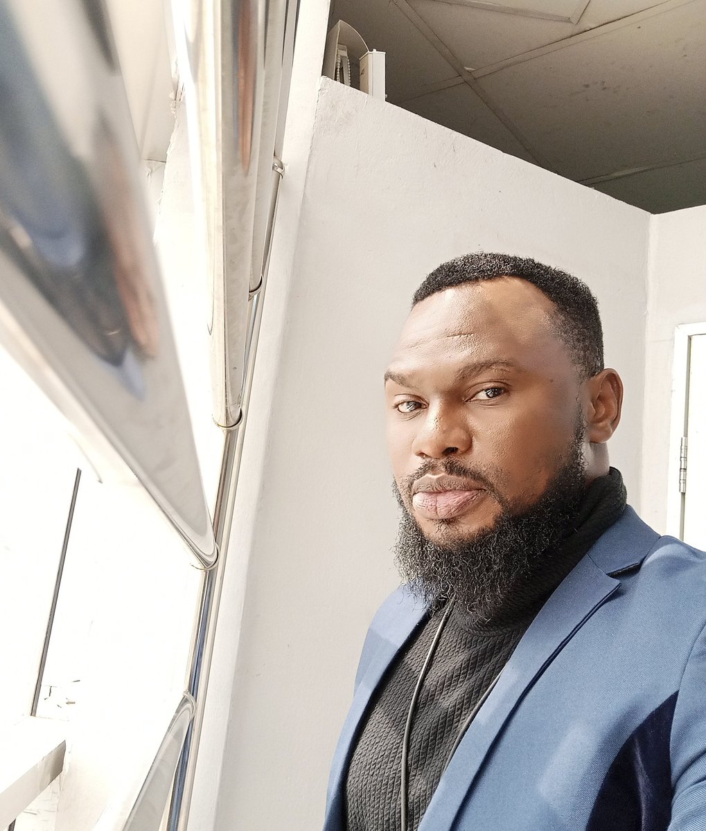 w2dob's tweet image. It&apos;s a new year 🍾