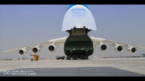 ChludzinskiM's tweet image. Wypełniony po brzegi An-225 właśnie ruszył z Chin. Do końca trwała walka o załadunek. To naprawdę nie było proste zadanie. Pierwsza operacja tym samolotem w walce z #Covid_19, w kolejce Francja i inni. Dzięki za wsparcie dla @MorawieckiM @MSZ_RP @MAPGOVPL