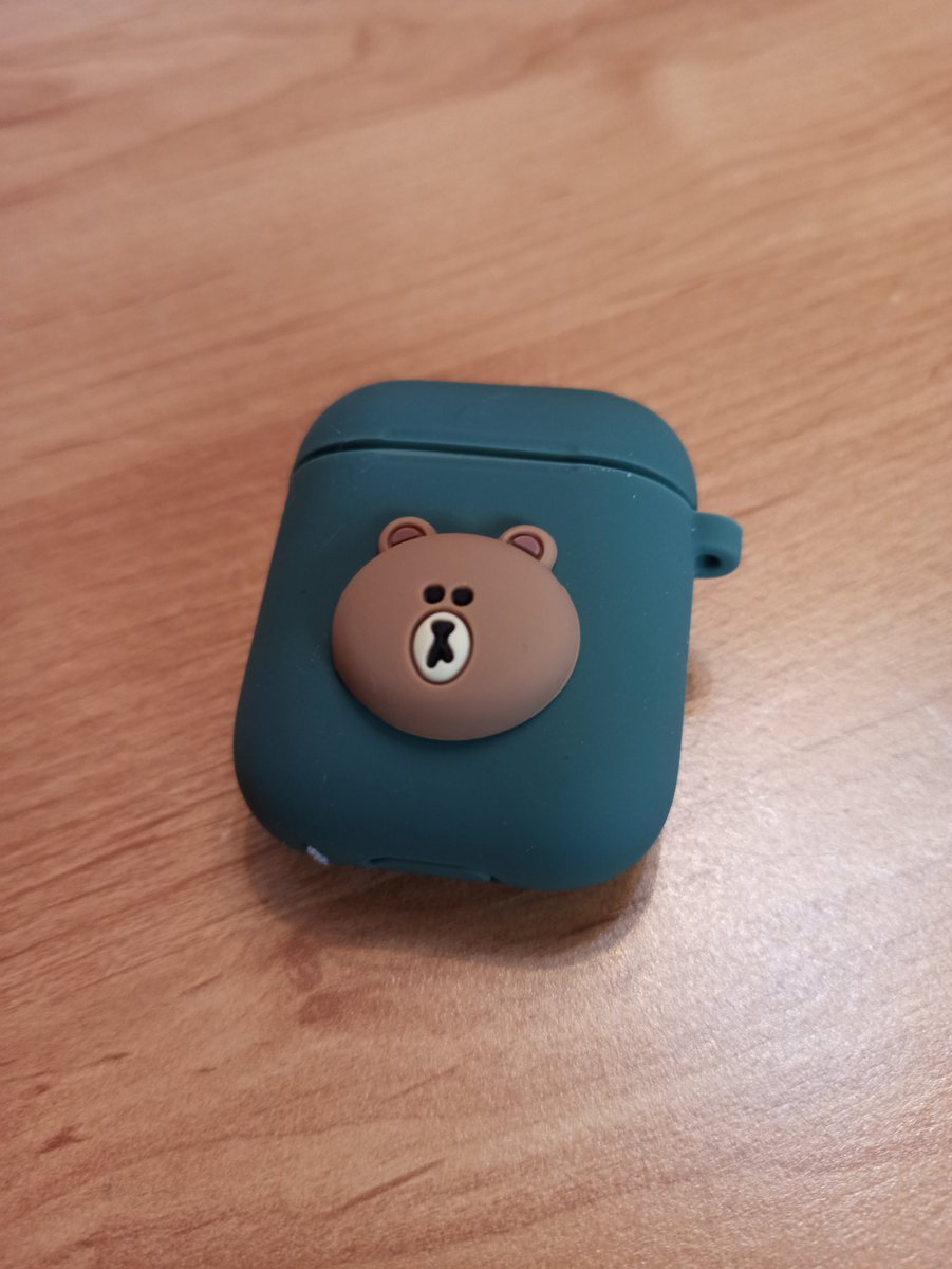 LoArty's tweet photo. Наконец пришёл мой новый чехол для наушников. https://t.co/0HMIOHVD1c