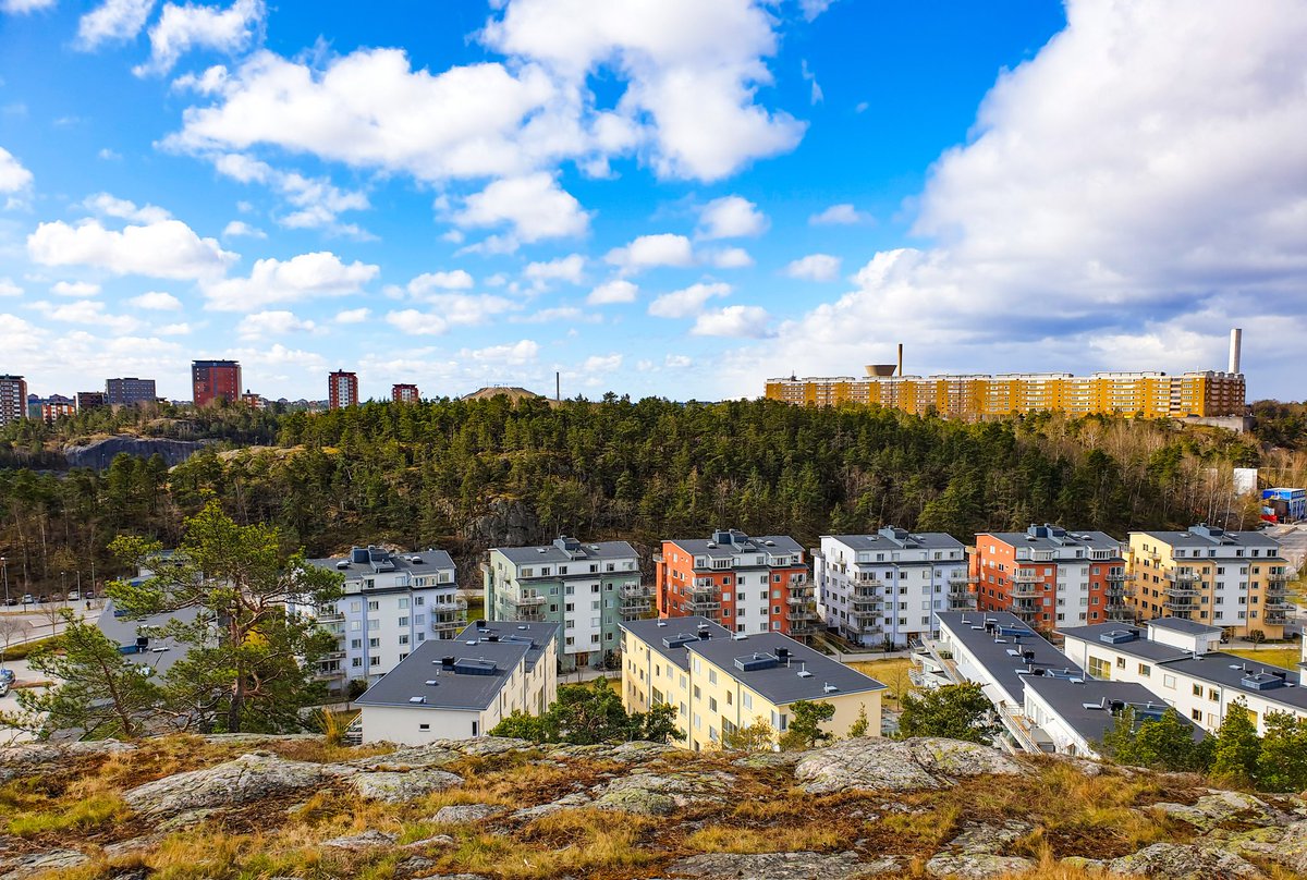 VastraSicklaon's tweet photo. #Trolldalen, #Henriksdalsringen &amp; #Finnboda fotade från #Skatberget på östra #Finnberget.

#nacka #natur #påsk #utsikt #visitstockholm #visitsweden #skog https://t.co/inUvtKbCDZ