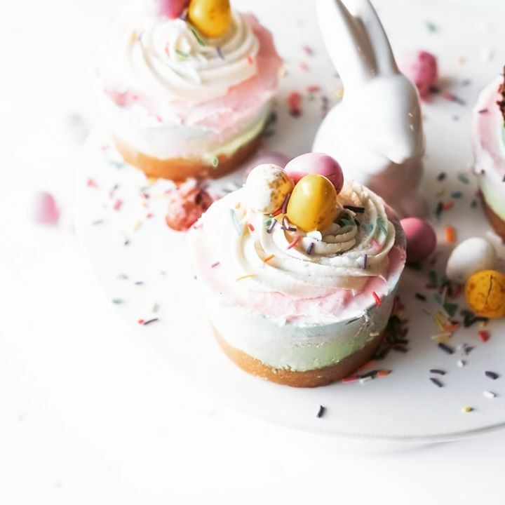 Soluzionixcasa's tweet photo. 🐣🌈minicheesecake pasqualine! #buongiorno #buonlunedi #inspiration #homemadefood #cheesecake #lifestyle #dettagli #dolci #cake #dessert #cakedecoration #decorazionipasquali #dolcipasquali #iorestoacasa #soluzionixcasa https://t.co/LylFWbRJWn