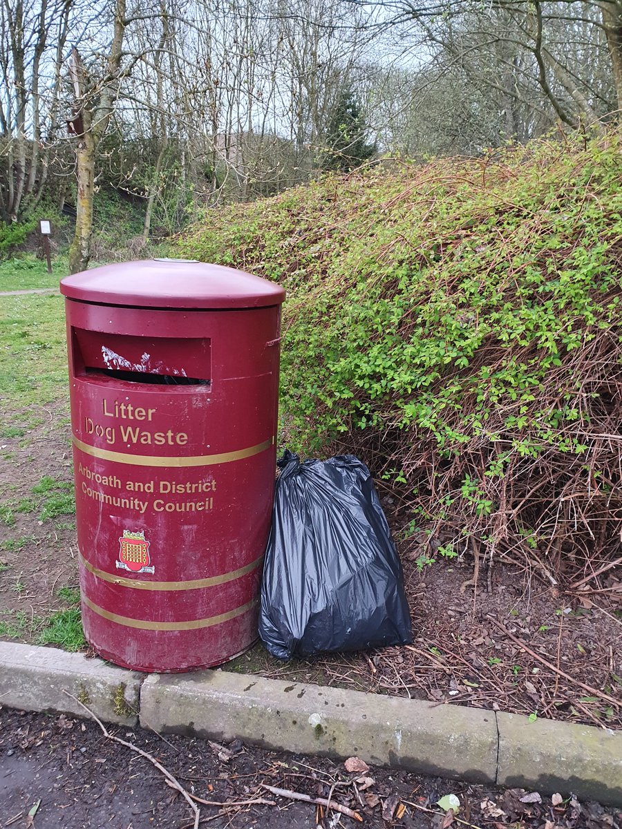 StVConservation's tweet photo. @AngusCouncil our village footfall has went up three fold during the lockdown and is being blighted by increasing number's of inconsiderate people with no regard for other people's safety. 
#KeepScotlandBeautiful #CleanUpScotland https://t.co/JZ2ZXlFEKz