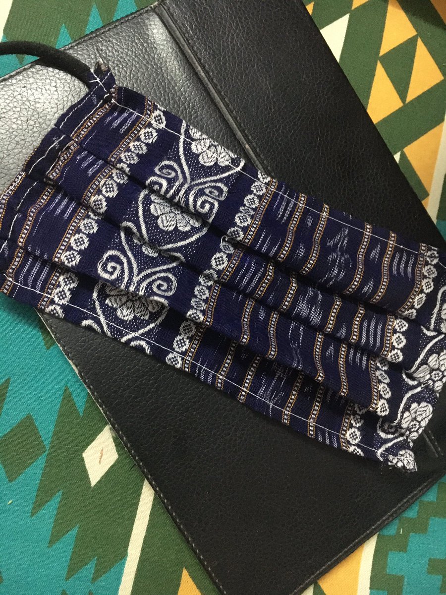 ipsitamahapatr3's tweet photo. Make ur household fabrics work effectively in ur reusable #diymask !
#MoMask #DIYMasks #sustainable #quarantinedtask #QuarantineLife #StayHomeStaySafe https://t.co/IxdqDv3ngG
