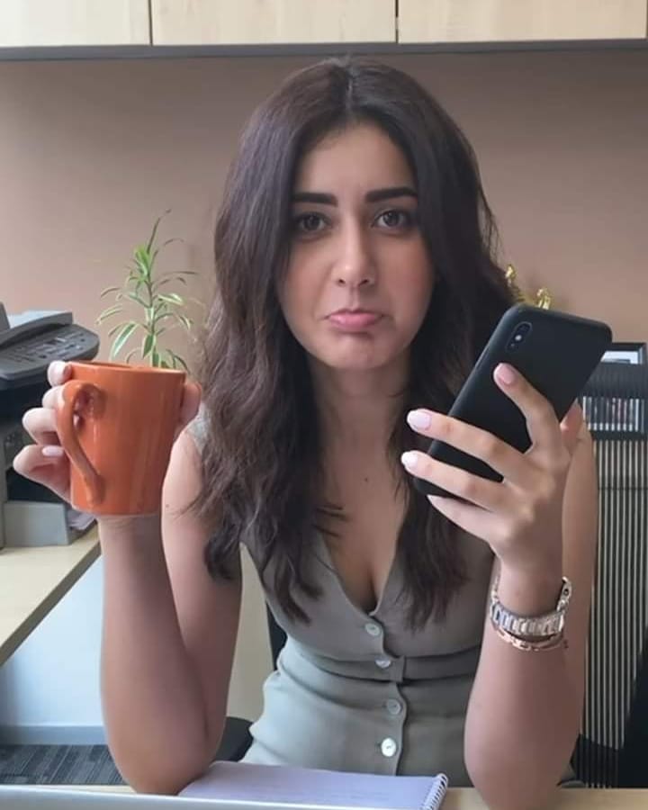 TrendsRaashii's tweet photo. Synonym Of Cuteness😍😍

There Is No One In The World Exits Like Raashi Cuteness😍😍

#RaashiKhanna
#SpreadRaashism https://t.co/62GbGAmlfL