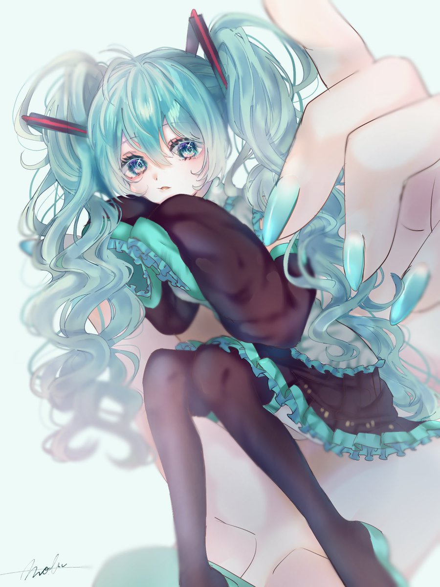 初音ミク「#初音ミク

手乗りミクさん
間違えて食べちゃだめだよ 」|もぶきャらのイラスト