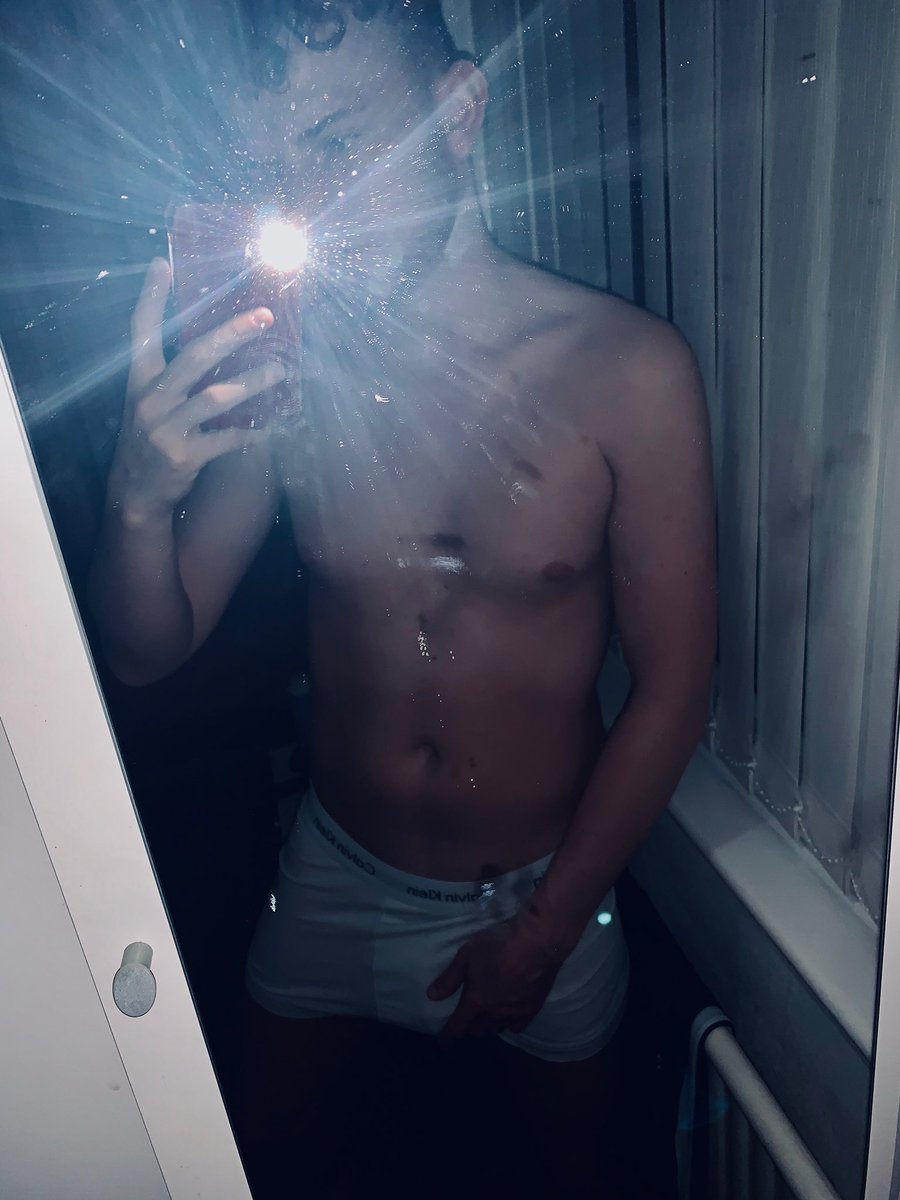 MasterJoshP's tweet photo. Who’s paying for my expenses today! I don’t want no low tributes !!!!! Show the mother fucking money! https://t.co/Vey76g60WQ