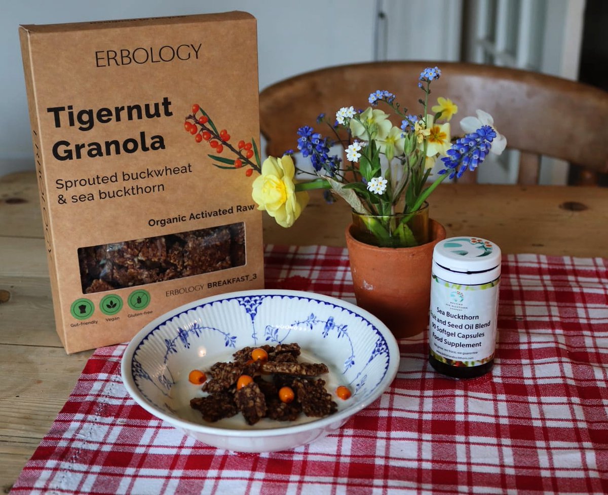 Starting the day with some delicious tigernut and #seabuckthorn granola. Available through britishseabuckthorn.com 😁