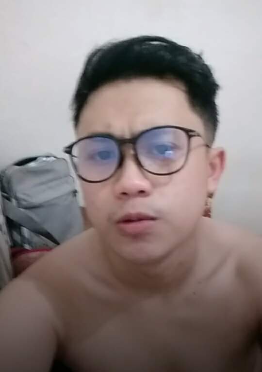 AxelAlega's tweet photo. Buryong na sa bahay 😅 https://t.co/rbwEIC99pb