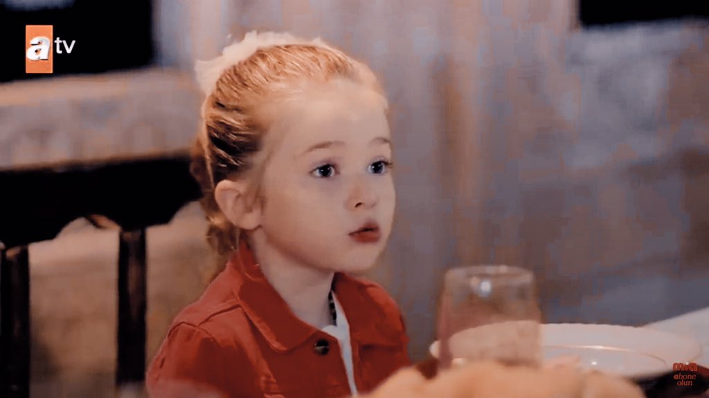 xGulSadoglu's tweet photo. Senin saçların çok güzel aynı rapunzel gibi 💙
@xGonulAslanbey https://t.co/FLkAzNE9d1