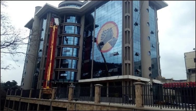 KumbushoDawson's tweet photo. Hizo Ni ofisi za Chama Cha Siasa  cha @JubileePartyK Nchini Kenya! Chama Kilianzishwa Mwaka 2016 .

Kuna haja kubwa ya vyama vyetu vya upinzani kujifunza kutoka nchini Kenya. https://t.co/HLxA8wpGcD
