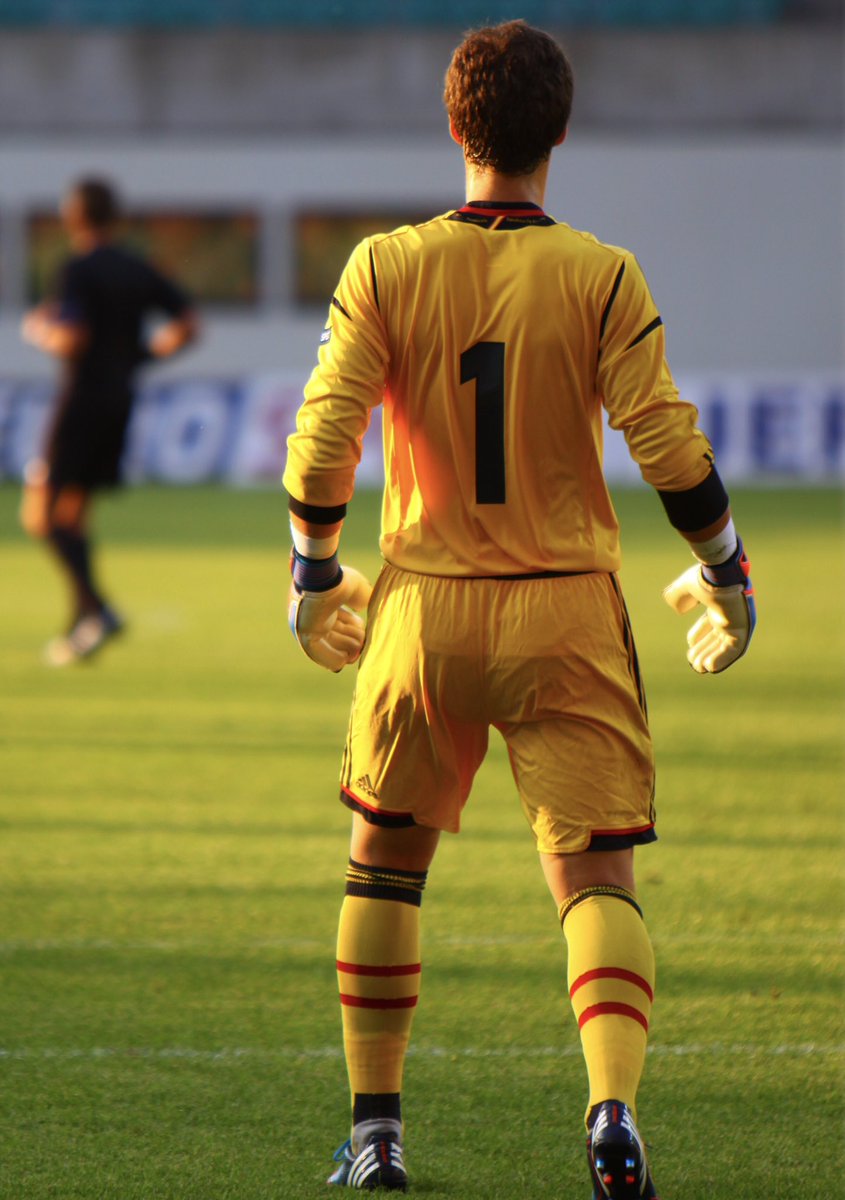 Kepa was born on October 3rd 1994 in the Basque region of Spain. He joined the Athletic Bilbao academy at the age of 10 in 2004. Athletic Bilbao is a club well known for only having ”Basque” players playing for them. 1/11