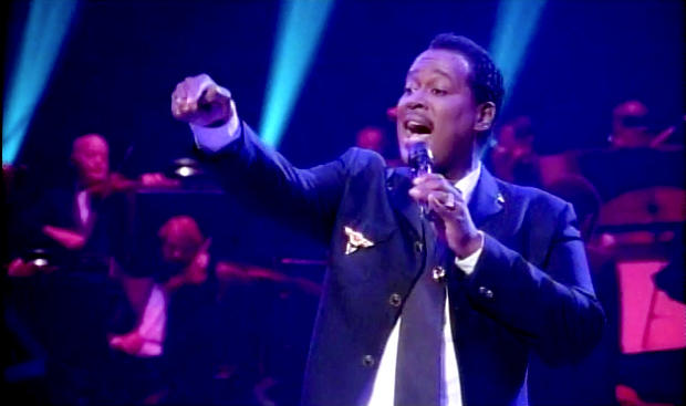 Radio2000_ZA's tweet photo. #TheRoyalplayground #TheKinginConcert featuring Luther Vandross
@DavidMashabela | @Lesedycee | #Mon2Fri | #Twelve2Three https://t.co/H51ldJwprc