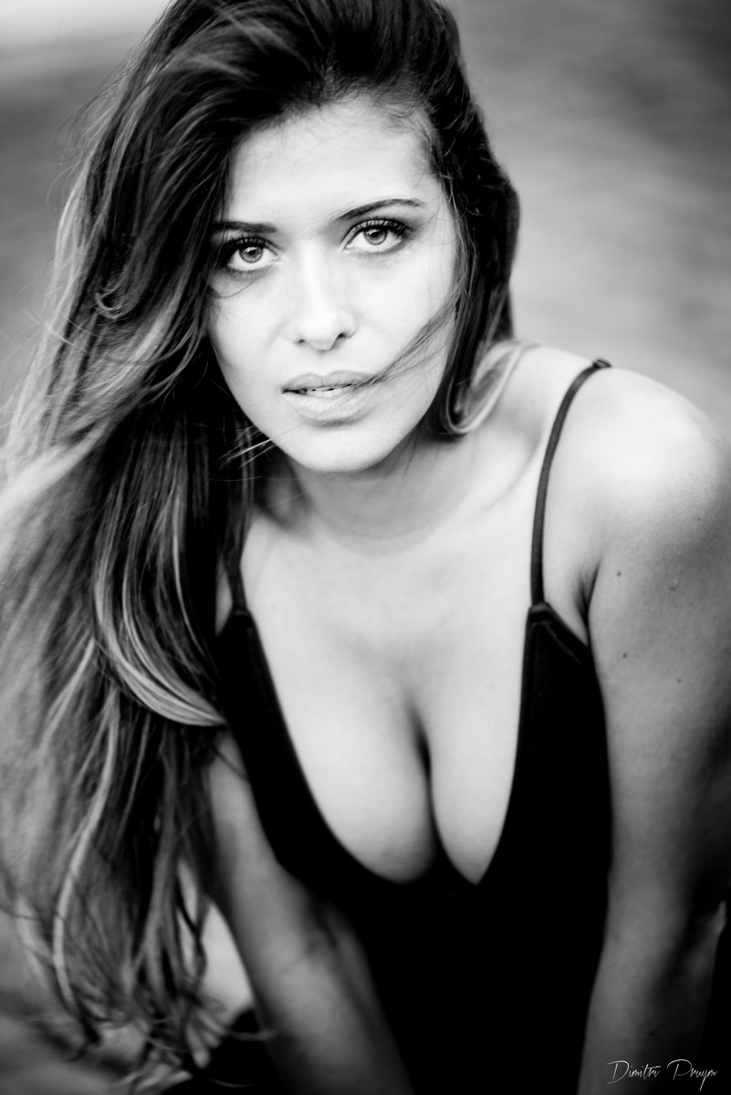 DimitriPruym's tweet photo. model: @vanesacs6 

#model #portrait #portraitphotography #antwerpen #bnw #bw #vanesacatanosuarez #dimitripruym #photography https://t.co/HHJOUCZPKS