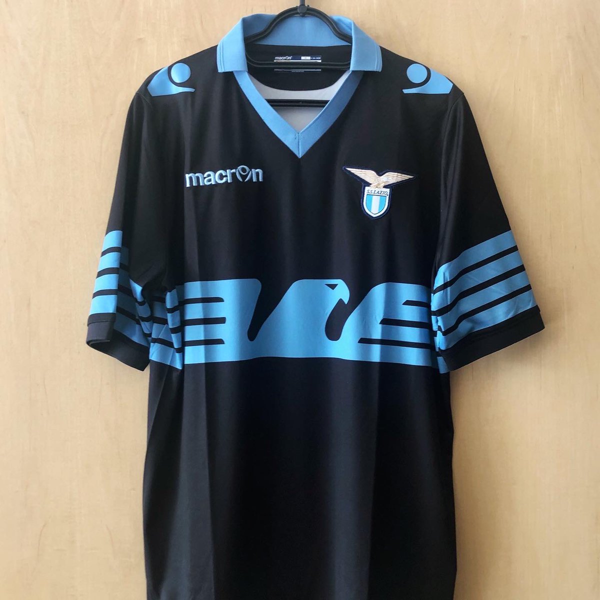 . @OfficialSSLazio Away Kit, 2015/16MacronOne of the most iconic designs of the past few years in Serie A. Heavily inspired by the 1982/83 “design, it has been used extensively by Macron in the last few years. This is the only one to use this colour combination #HomeShirts