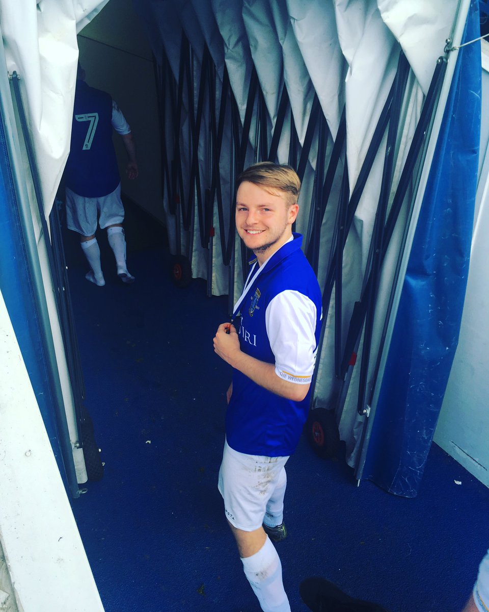 Cheers for the nomination <a href="/christmasdino/">alex 🇵🇸⭕️</a> . If you are a football person join the challenge of posting a footy pic. Once nominated you have 24hrs to post a pict of yourself as a player, or donate £30 to charity. I nominate <a href="/KitmanSWFC/">ashley holland</a> <a href="/BillyIreland91/">Billy Ireland</a>