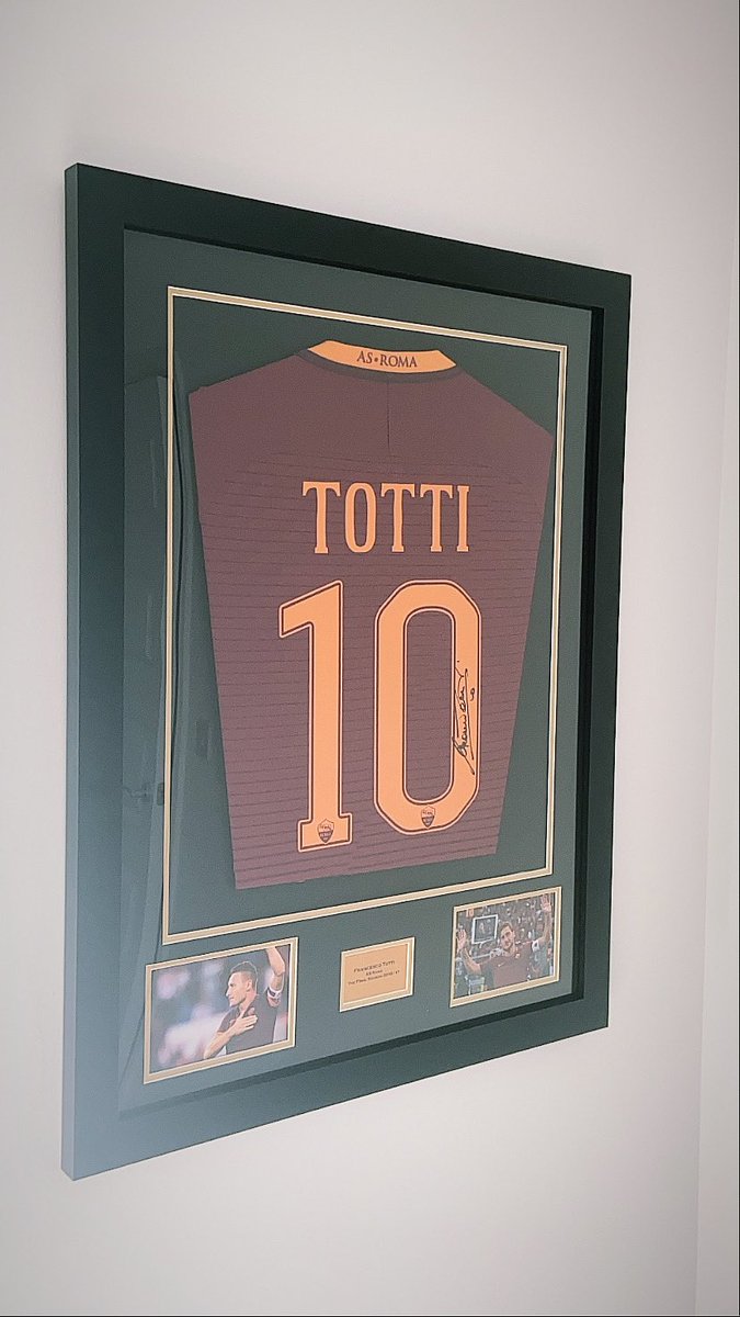 Home office is taking shape. Spent the bank holiday weekend finally framing and hanging my favourite possession. The final season shirt, signed by my boyhood hero 🇮🇹🔥 Was a pleasure to have the chance to work with @ASRomaEN a few seasons ago!