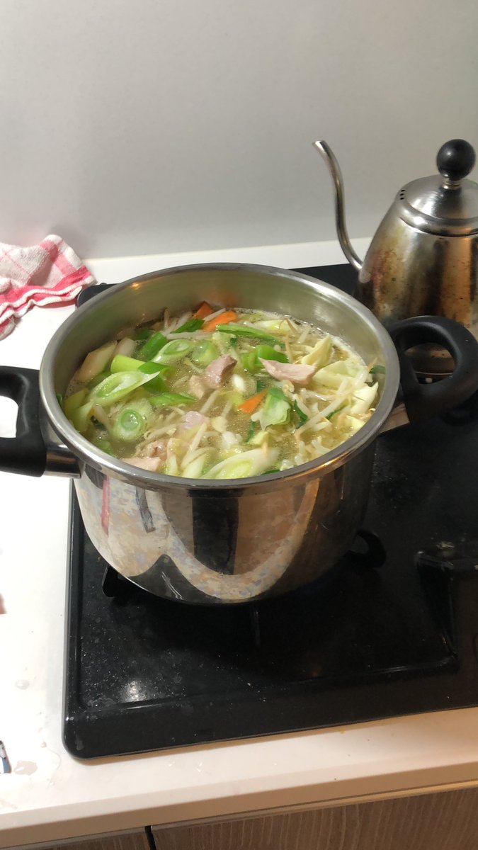 クマ 茶田昆布 分量間違った 一人暮らし 野菜スープ 何日で消費するんだよ クマ 茶田昆布 分量間違った 一人暮らし 野菜スープ 何日で消費するんだよ