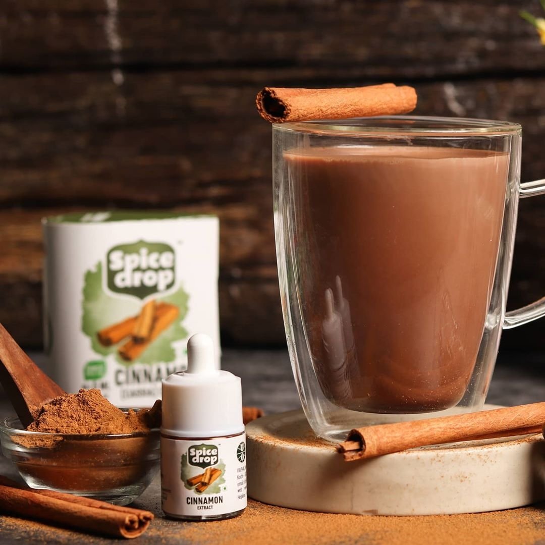 Cinnamon Hot Chocolate has  a very smoky magical touch to it &amp; is 1 of my favourite comfort beverage 😋
<a href="/spicedropindia/">SPICE DROP</a> makes it a lot easier to enjoy the flavours of cinnamon with just a drop of the real goodness that lies in it 😍#goodfoodclicks   #beatthecreativeinyou