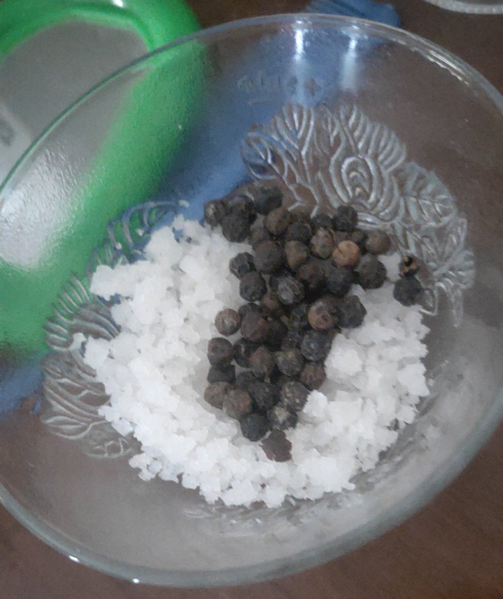VikkisLife's tweet photo. On today's episode of crazy WhatsApp forwards my grandma believes - she has now placed a bowl of salt and pepper in every room because "It will absorb the virus".

I'm about 2 seconds from uninstalling WhatsApp on her phone. https://t.co/f3jhxAxlY2