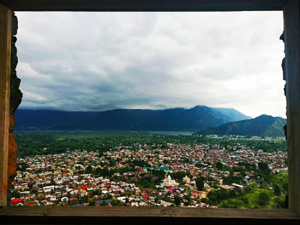 ather_aqsa's tweet photo. view from Hari-Parbat fort https://t.co/hpjCjzMoqp