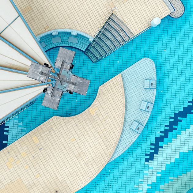 AP_Magazine's tweet photo. In at the deep end 🏊‍♂️

Winner of Sony World Photography Award in the Architecture talk about his process of capturing this INCREDIBLE images 📸 https://t.co/pCKYiw23zX https://t.co/kuIzk3h9iw
