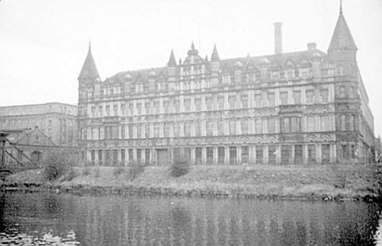 Demolished in 1973, it was part of a cluster of industry that ran along the Clydeside at the Gorbals, next to the Albyn Cotton Mills (now site of Strathclyde Distillery) and Buchanan's jam and sweety factory, (now Gorbals Leisure Centre).  https://www.theglasgowstory.com/image/?inum=TGSA00168