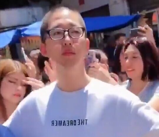 changjoomanager's tweet photo. this account will continue to update on changjoo manager &amp; support super junior 😁💙 https://t.co/5YK6Coc0py