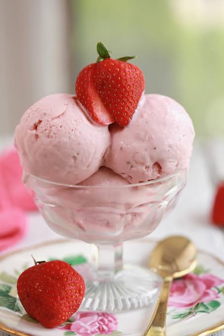 Zayn Strawberry ice cream