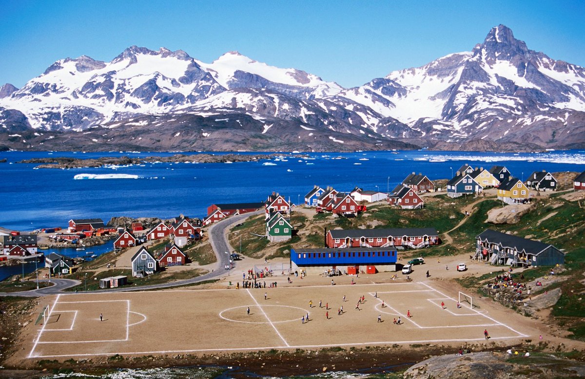 Tasiilaq Stadion. Groenlandia.Club: ATA 1960.Capacidad: -.Inaugurado: 1960