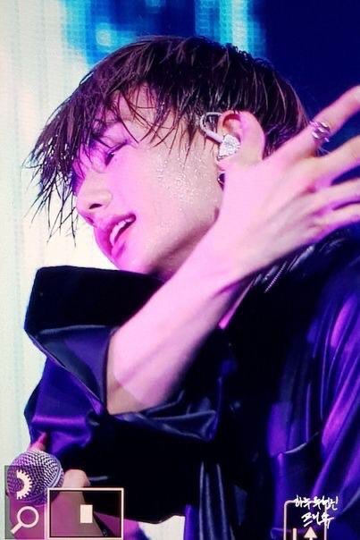 Hwang Hyunjin sweating: a unholy thread
