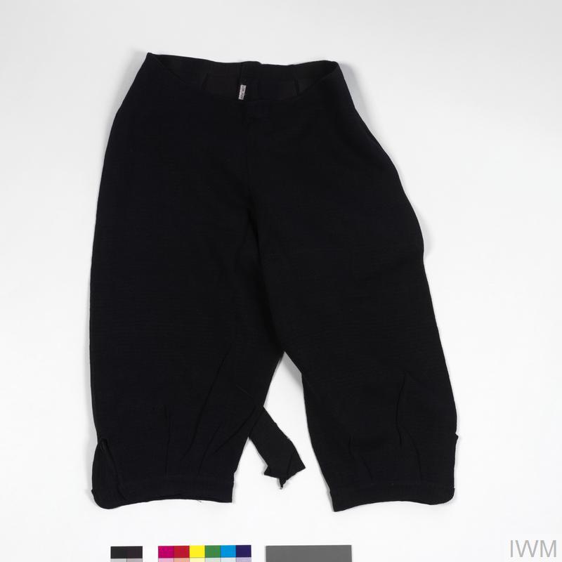 I_W_M's tweet photo. What are these and more importantly, would you wear them? IWM's Chloe Bowerbank explains in  #CollectionSpotlight. 

“The FWW blockade of Germany meant fabric was scarce. Alternatives, like ‘ersatz’ (substitute) paper thread, were created to make these knickers. © IWM EPH7839 https://t.co/sc4OtQvjCA