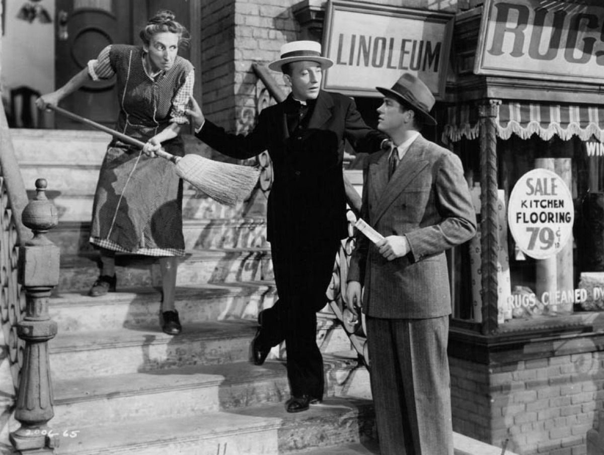 ... as I was saying. Bing Crosby’s performance is deceptively simple but highly effective. It forever fixed him in the public’s mind as Chuck O’Malley the amiable priest. The role - and how he played it - was an extension of his public persona but it is acting. It is not ...
