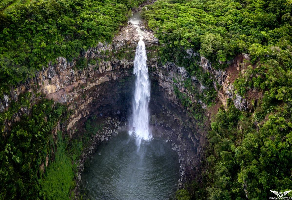 - La cascade PigeonLieu: Ile de la Réunion, océan Indien