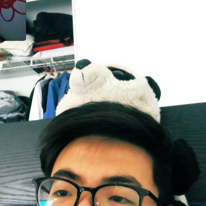 racheltangys's tweet photo. Miss my wuhan boy https://t.co/qGZ8nXGER9