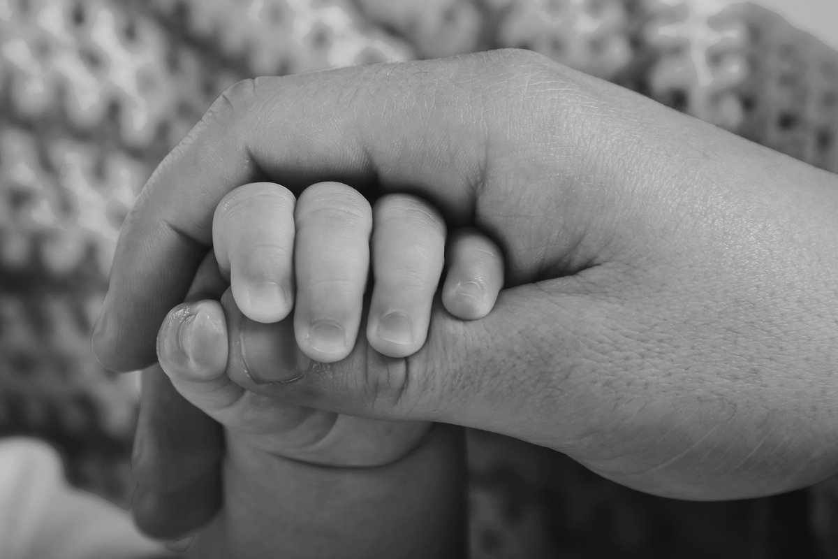ZEROTOTHREE's tweet photo. When we #KeepFamiliesStrong, we help prevent #childabuse, especially in times of crisis. That’s why we are standing with partners to ask Congress for emergency #ChildWelfareCOVID funding: https://t.co/oxPy15YK7T https://t.co/cm8zTPKtfs