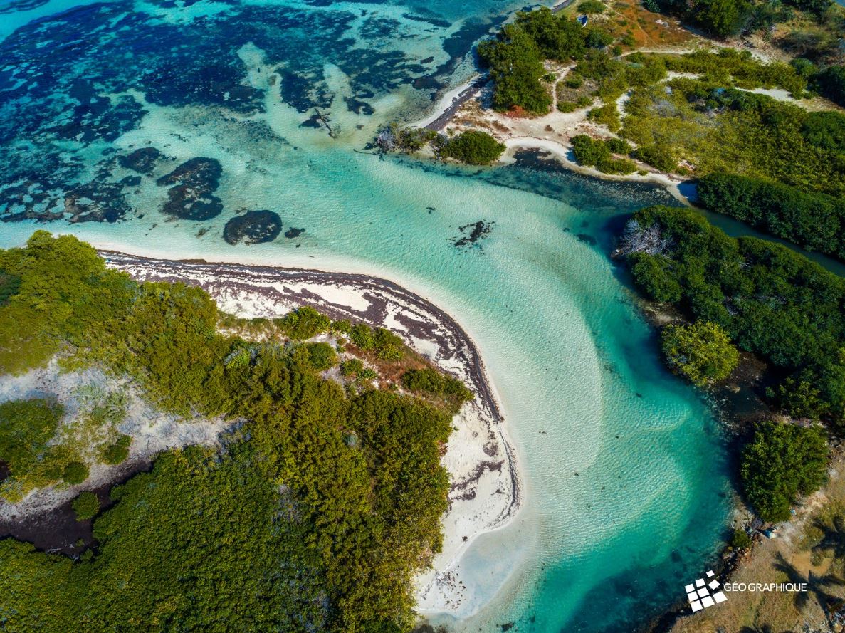 - Simpson Bay et son lagon Lieu: St Martin, Antilles Françaises
