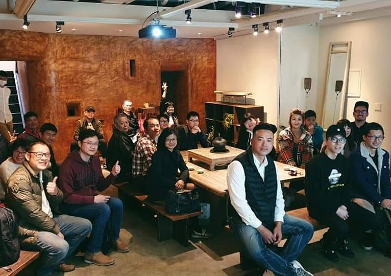 TeaTesterEK's tweet photo. Sharing experience with tea masters and farmers.
.
https://t.co/ErQIpG2iqy
.
#dailyforteateser #oolong #matcha #matchalatte #tea #teatalk #teatime #teatesting #tealover #tealovers #tealove #teatalkacademy #teaparty #teatasting #teaceremony #taiwan #taiwantea #taiwanfood https://t.co/npSsN6BlgC