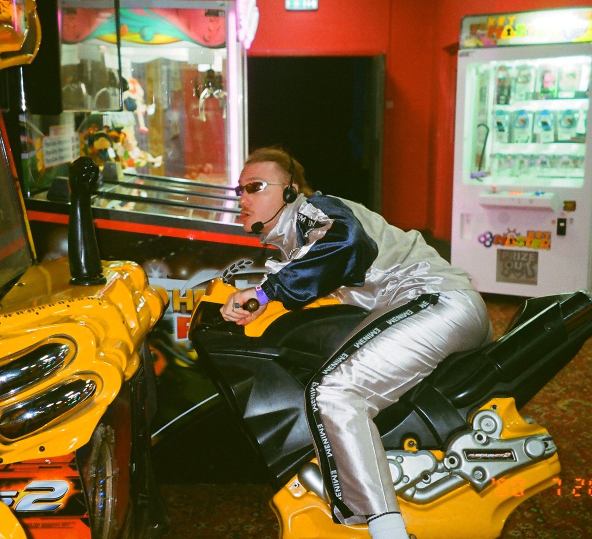 If you wanna succeed in life you gotta keep your eyes on the prize