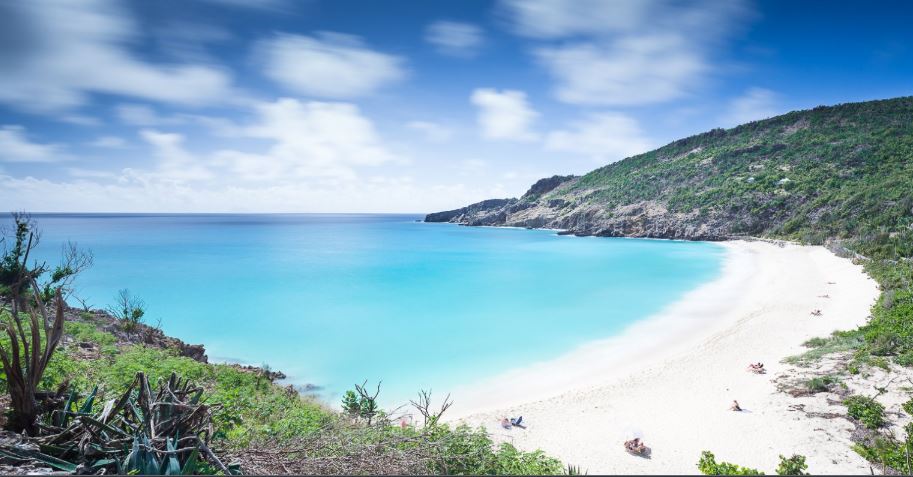 - La plage du Gouverneur Lieu: St Barth, Antilles Françaises