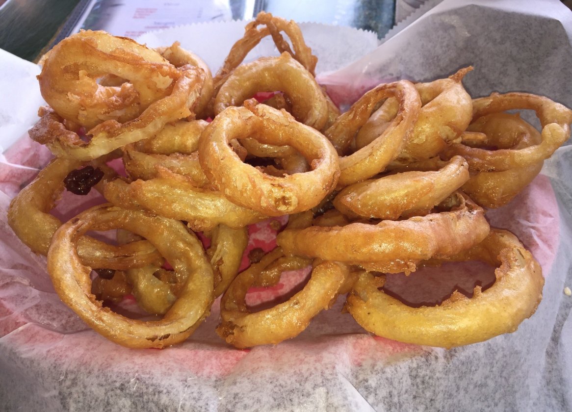 McConkeysJS's tweet photo. So close you can almost taste it... 
.
Call 843-869-0097 to place your order. 
.
#GoodTimesAtMcConkeys #DinnerAtMcConkeys #Foodie #GoodEats #EdistoBeachSC #McConkeysJungleShack https://t.co/R6EaKz3Esb
